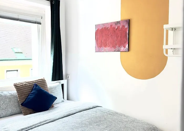 Appartement Charming Three Bedrooms Near Station *