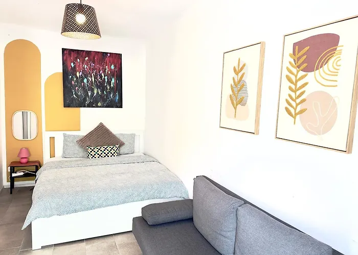 Charming Three Bedrooms Near Station Vienne